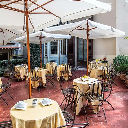 Paris Hotel 3*