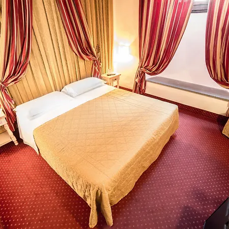 Hotel Paris Florence