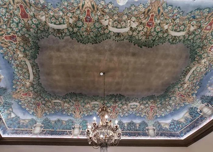 帕里斯酒店 酒店