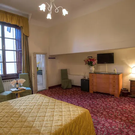 Paris Hotel 3*